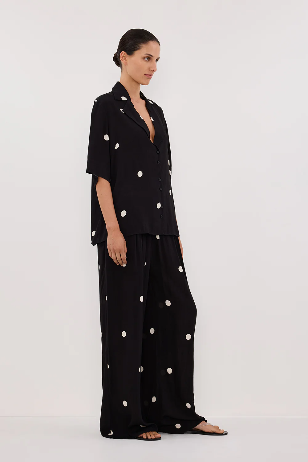 LAURA SPOT SHORT SLEEVE SHIRT - Image 3