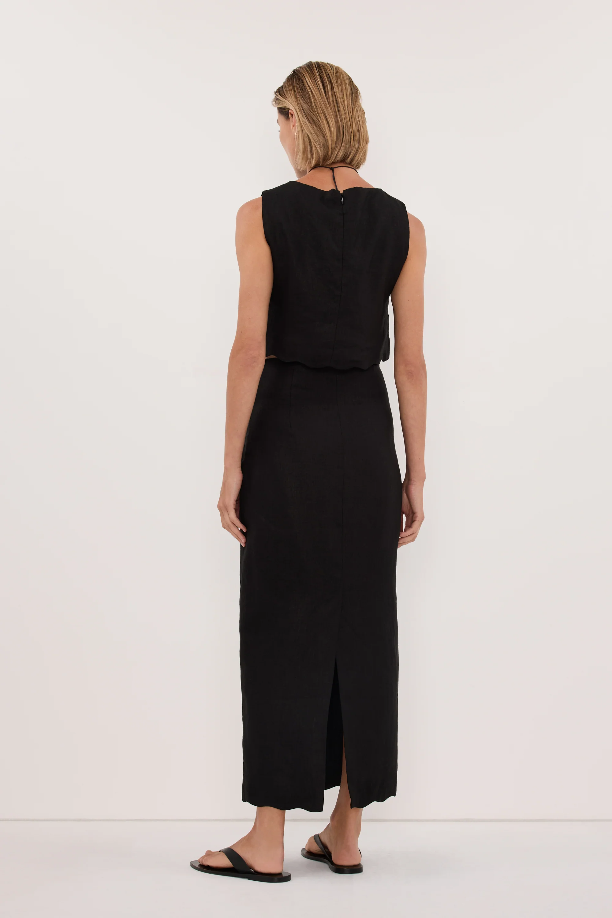 LELA BLACK LINEN CROP TOP - Image 4