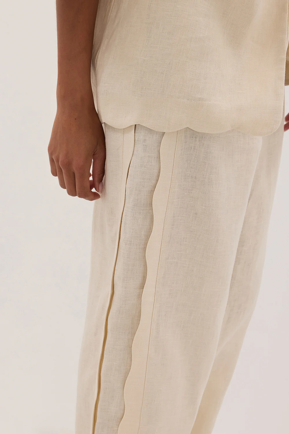 LELA SANDSTONE LINEN PANT - Image 6