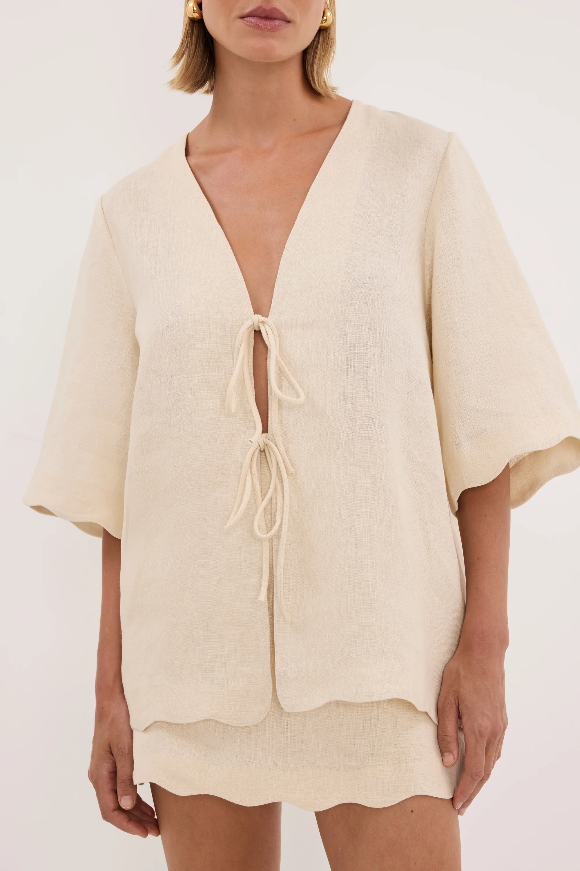 LELA SANDSTONE LONG SLEEVE LINEN TOP - Image 5