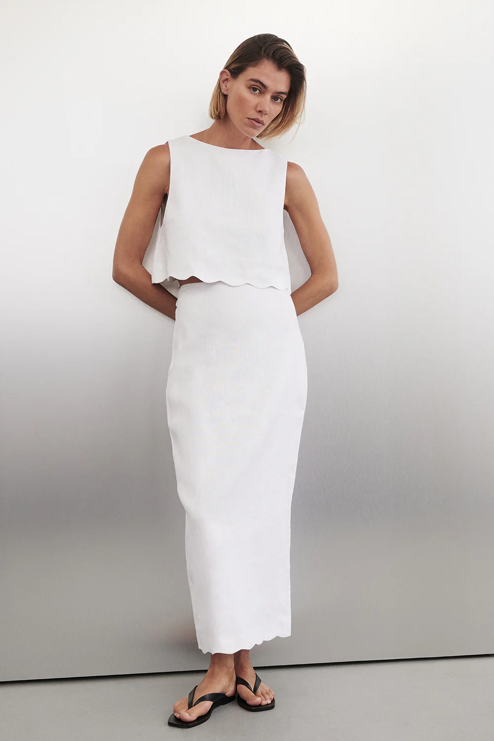 LELA WHITE LINEN CROP TOP