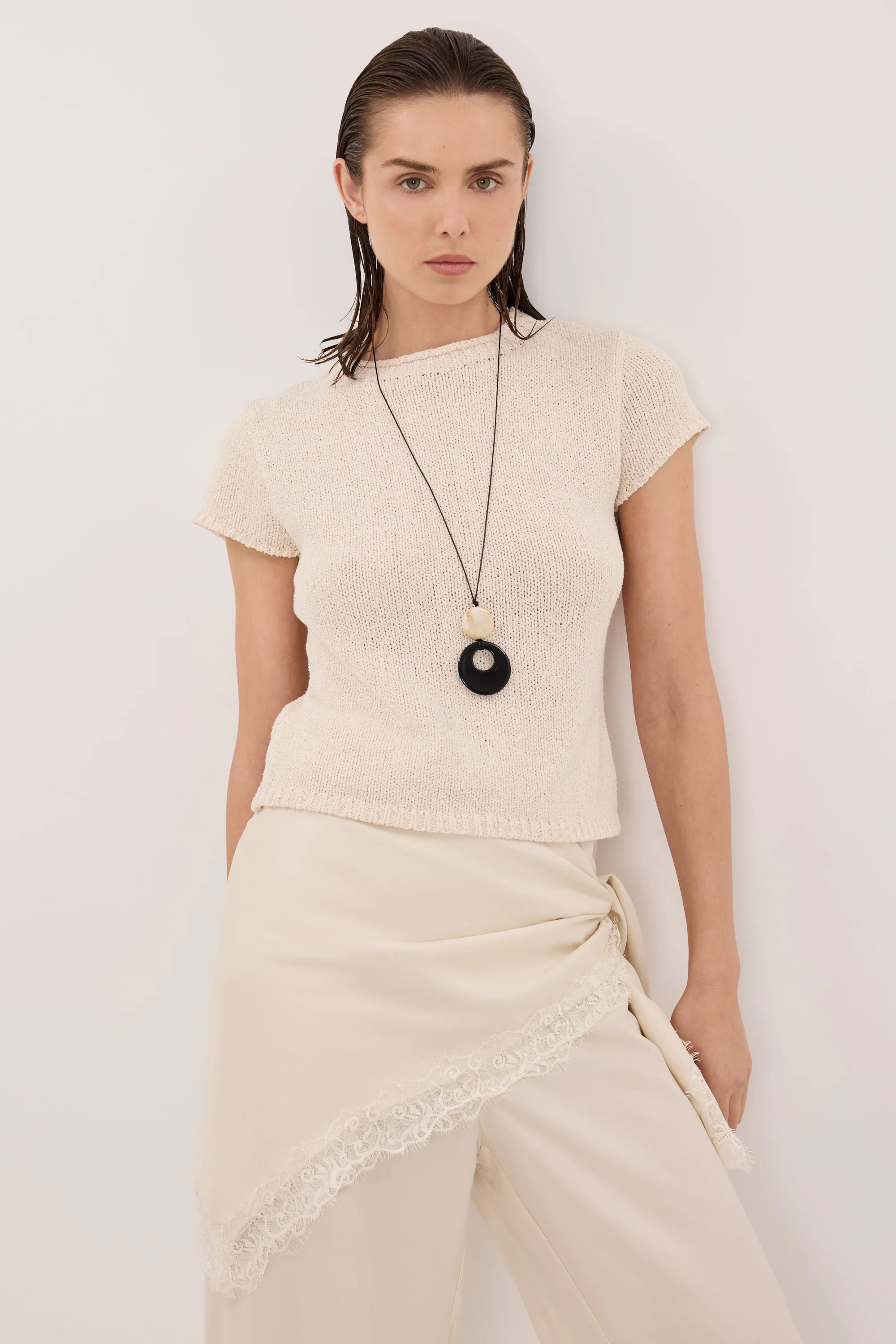 LEO SANDSTONE KNIT TOP - Image 2