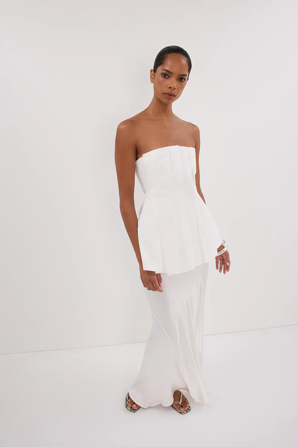 LILLY WHITE PLEATED STRAPLESS TOP - Image 7