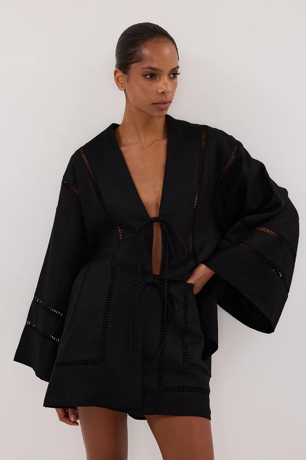 LINDSAY BLACK LINEN KIMONO TOP - Image 2