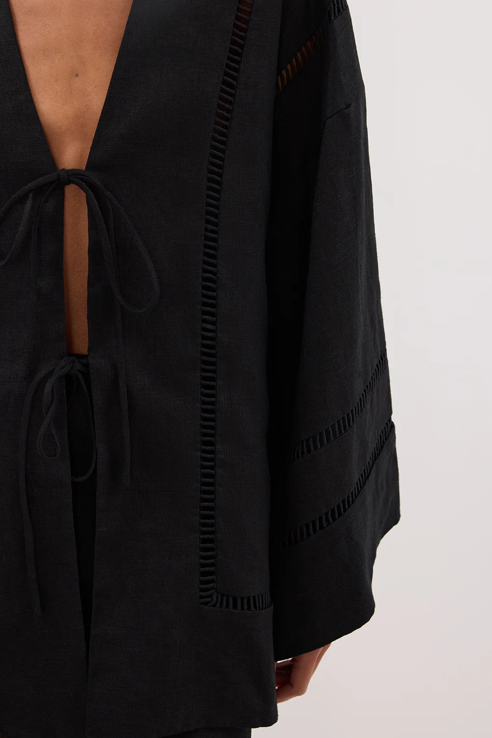 LINDSAY BLACK LINEN KIMONO TOP - Image 5