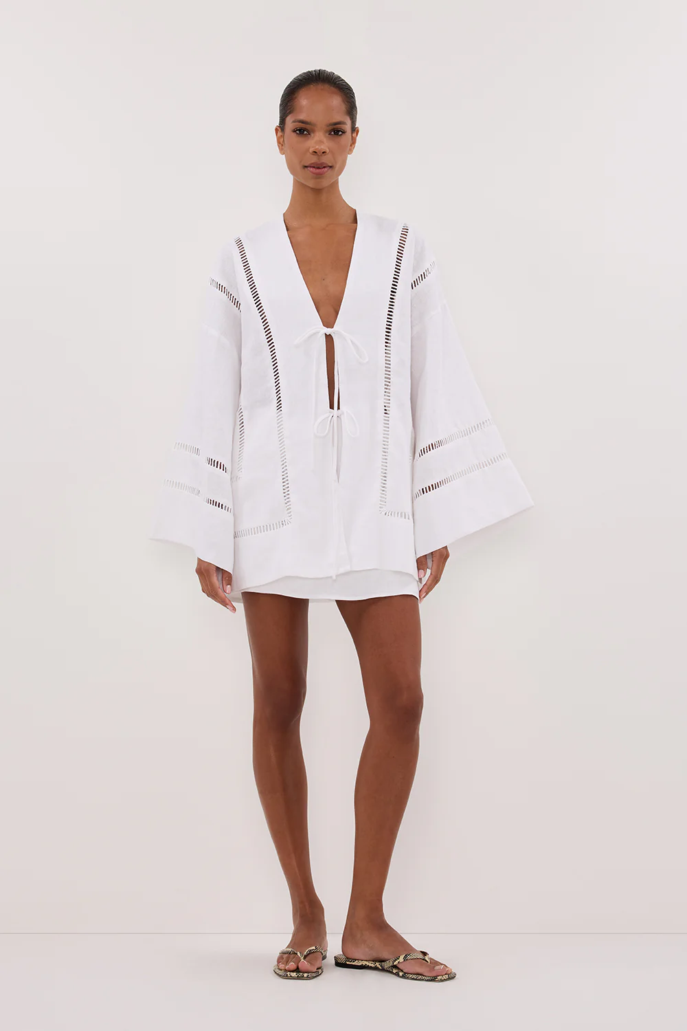 LINDSAY WHITE LINEN KIMONO TOP