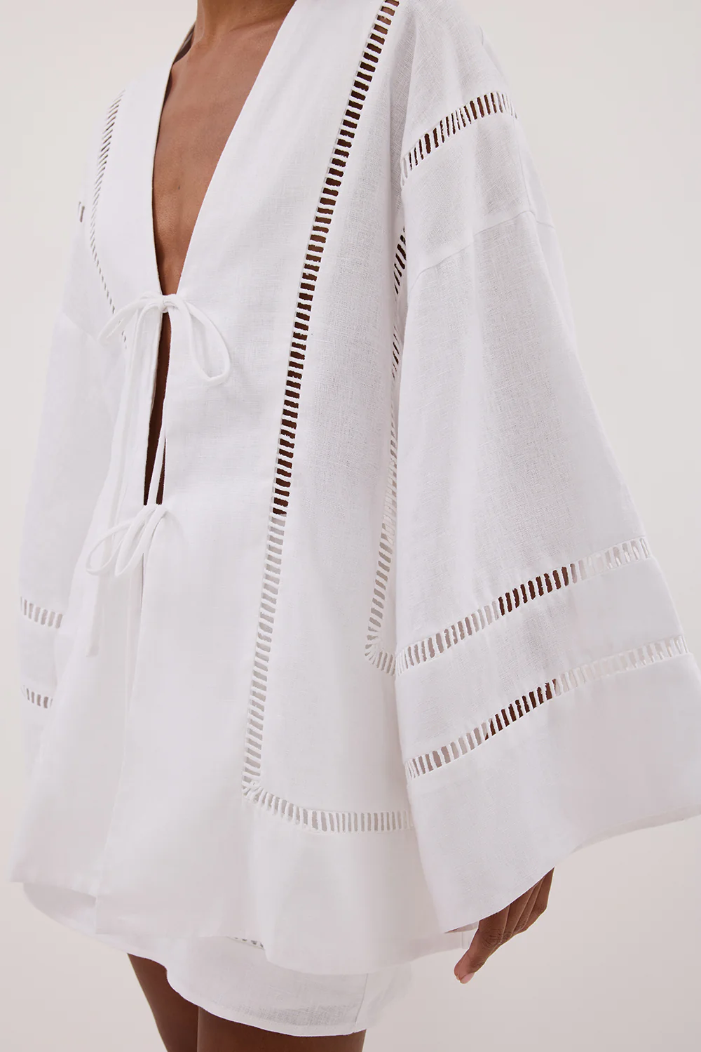 LINDSAY WHITE LINEN KIMONO TOP - Image 5