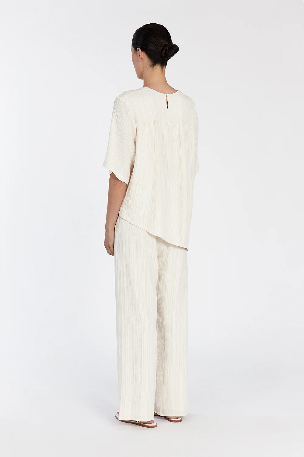 LOZ CREAM ASYM BOXY TEE - Image 4