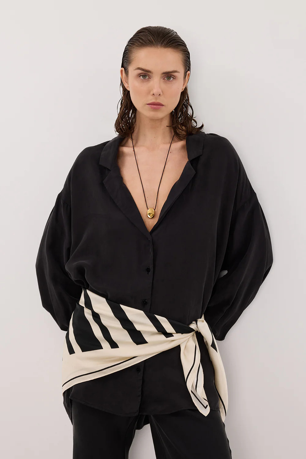 LUCILLE BLACK LONG SLEEVE CUPRO SHIRT - Image 2