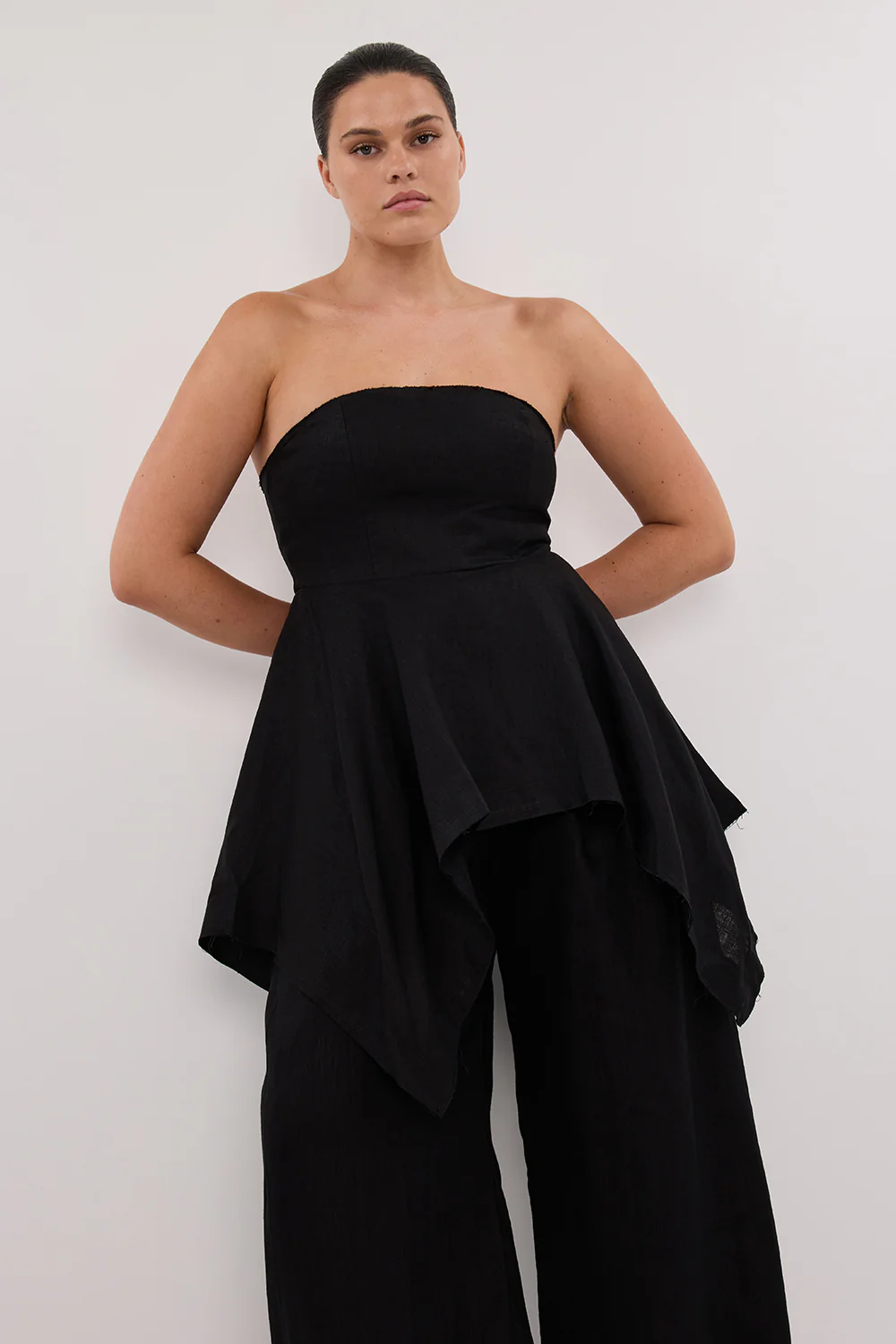 LUNA BLACK LINEN HANDKERCHIEF TOP - Image 7