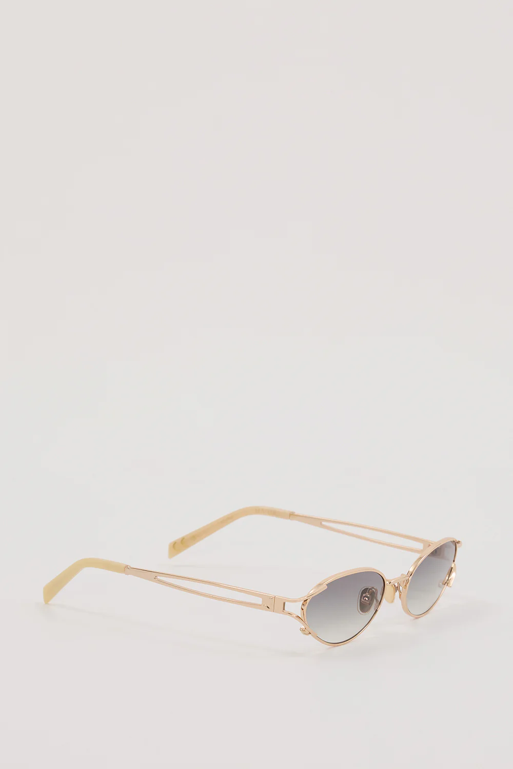 LUV LOU THE PALOMA CHARCOAL GRAD SUNGLASSES - Image 3