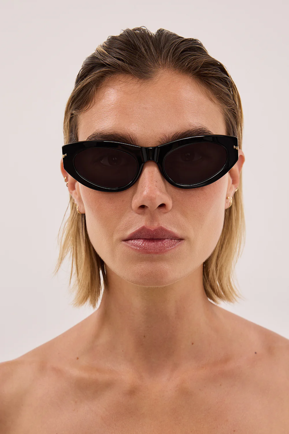 LUV LOU THE SOFIA BLACK SUNGLASSES - Image 3