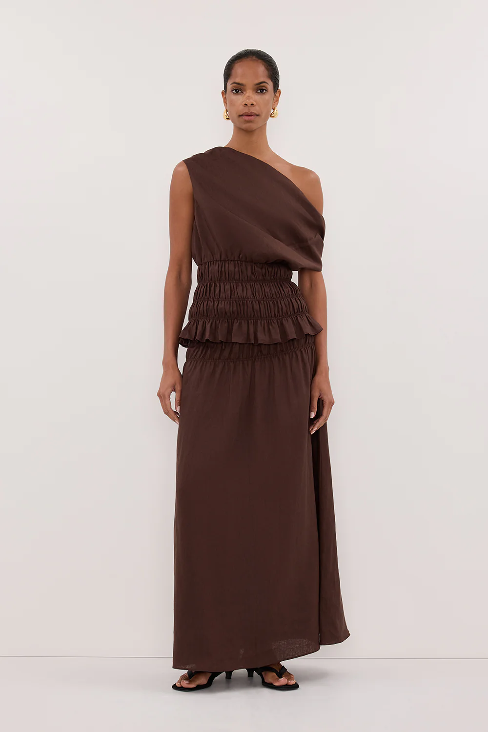 MAIA COCOA SLEEVELESS LINEN SHIRRED TOP