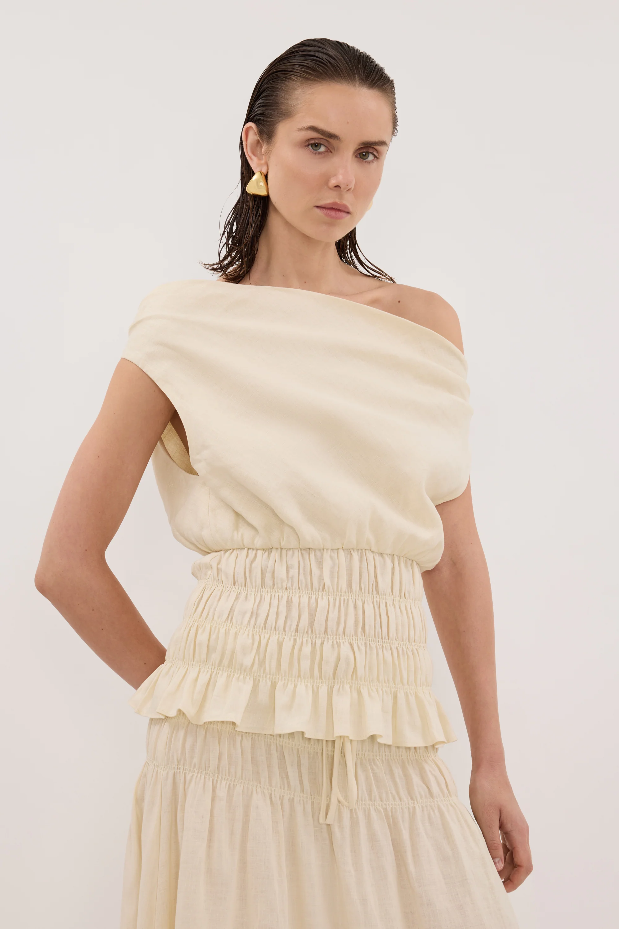 MAIA STRAW SLEEVELESS LINEN SHIRRED TOP - Image 2