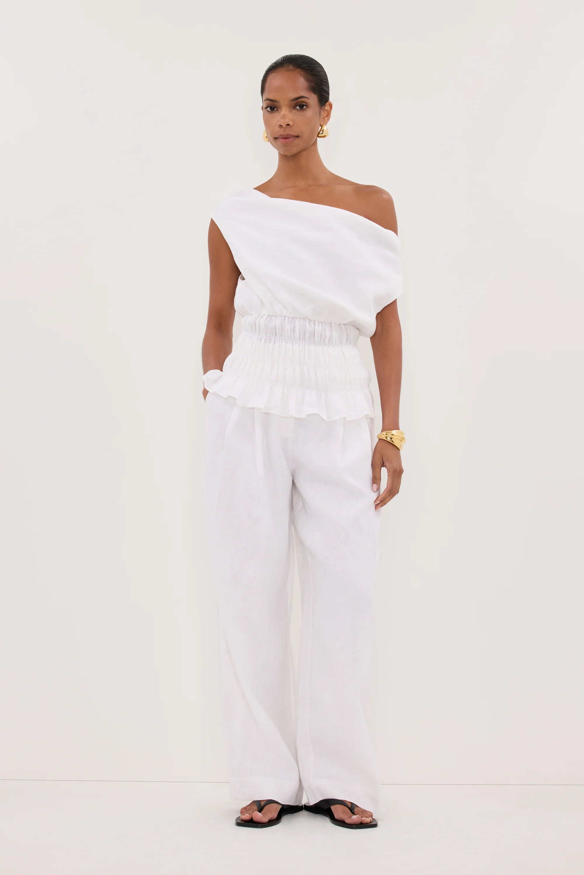 MAIA WHITE SLEEVELESS LINEN SHIRRED TOP - Image 6