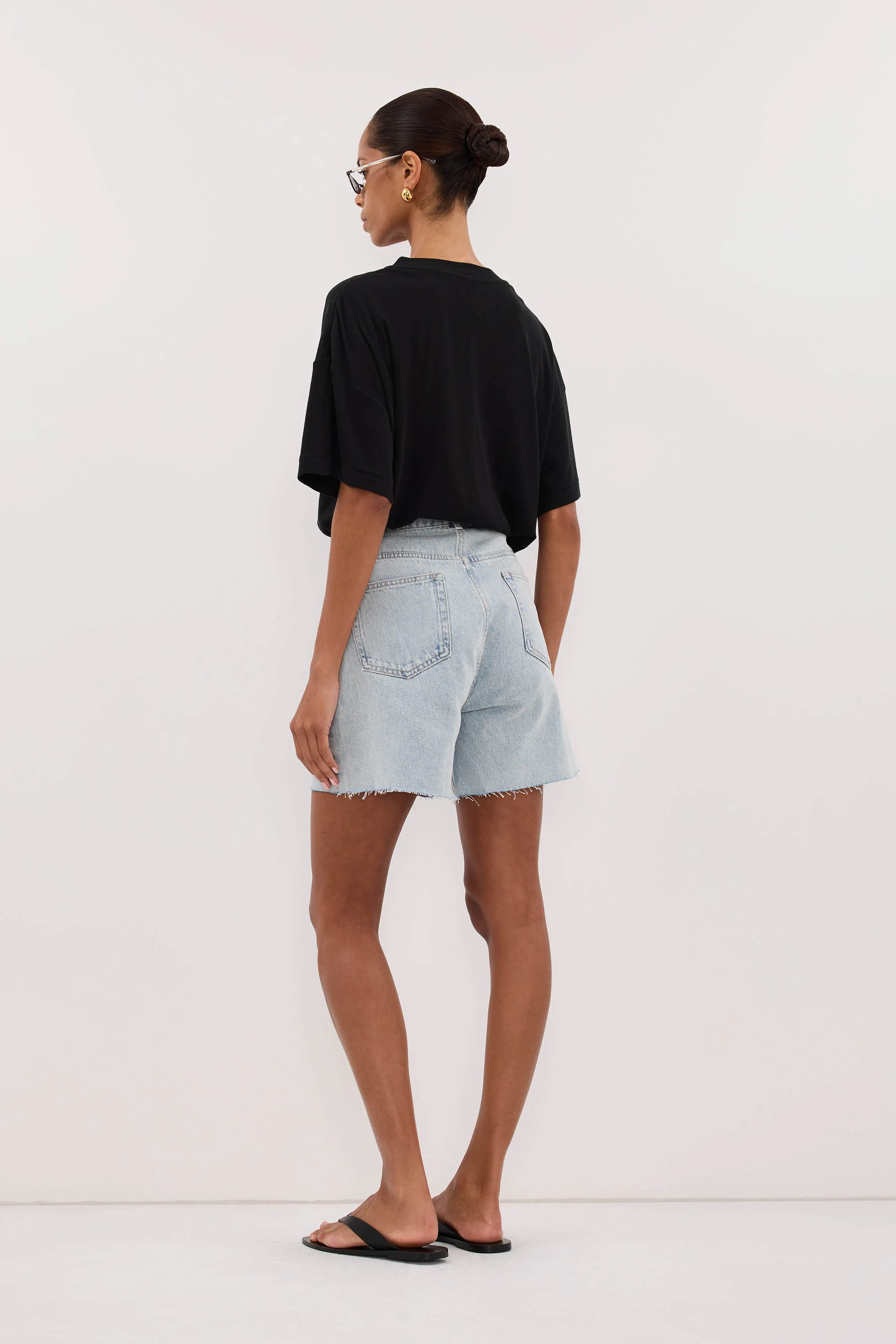 MARLEY LIGHT RINSE DENIM SHORT - Image 3