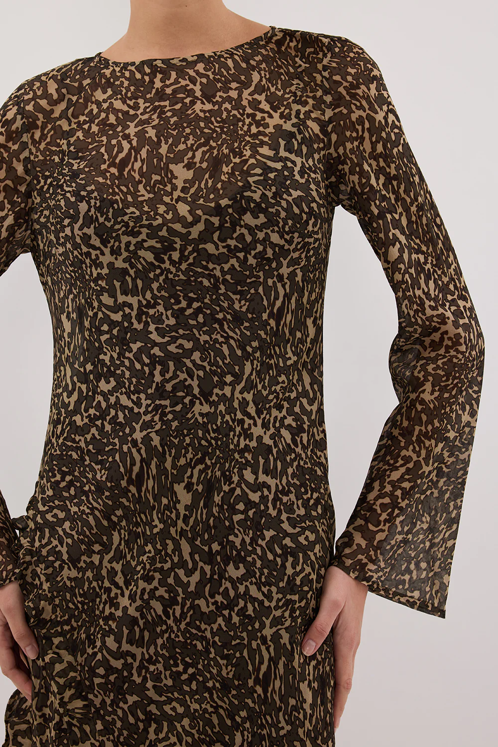 MARVILLA CHOC LONG SLEEVE MAXI DRESS - Image 6