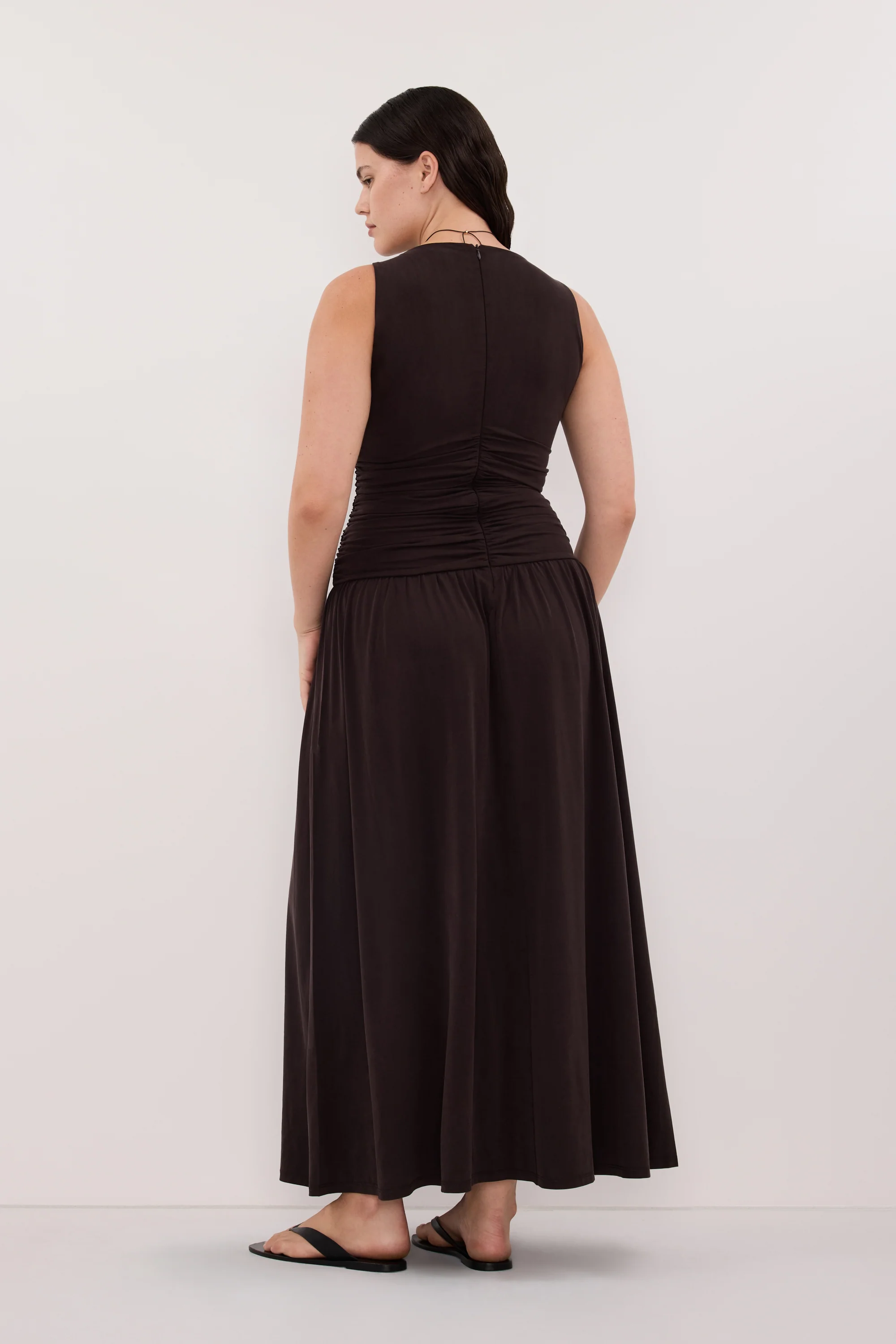 MEG BURNT CHOC SLEEVELESS KNIT MIDI DRESS - Image 7