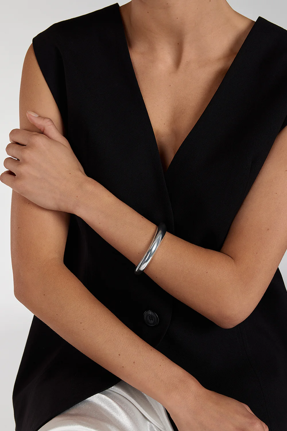 MÉGA CLASSIC SILVER CUFF BRACELET - Image 2