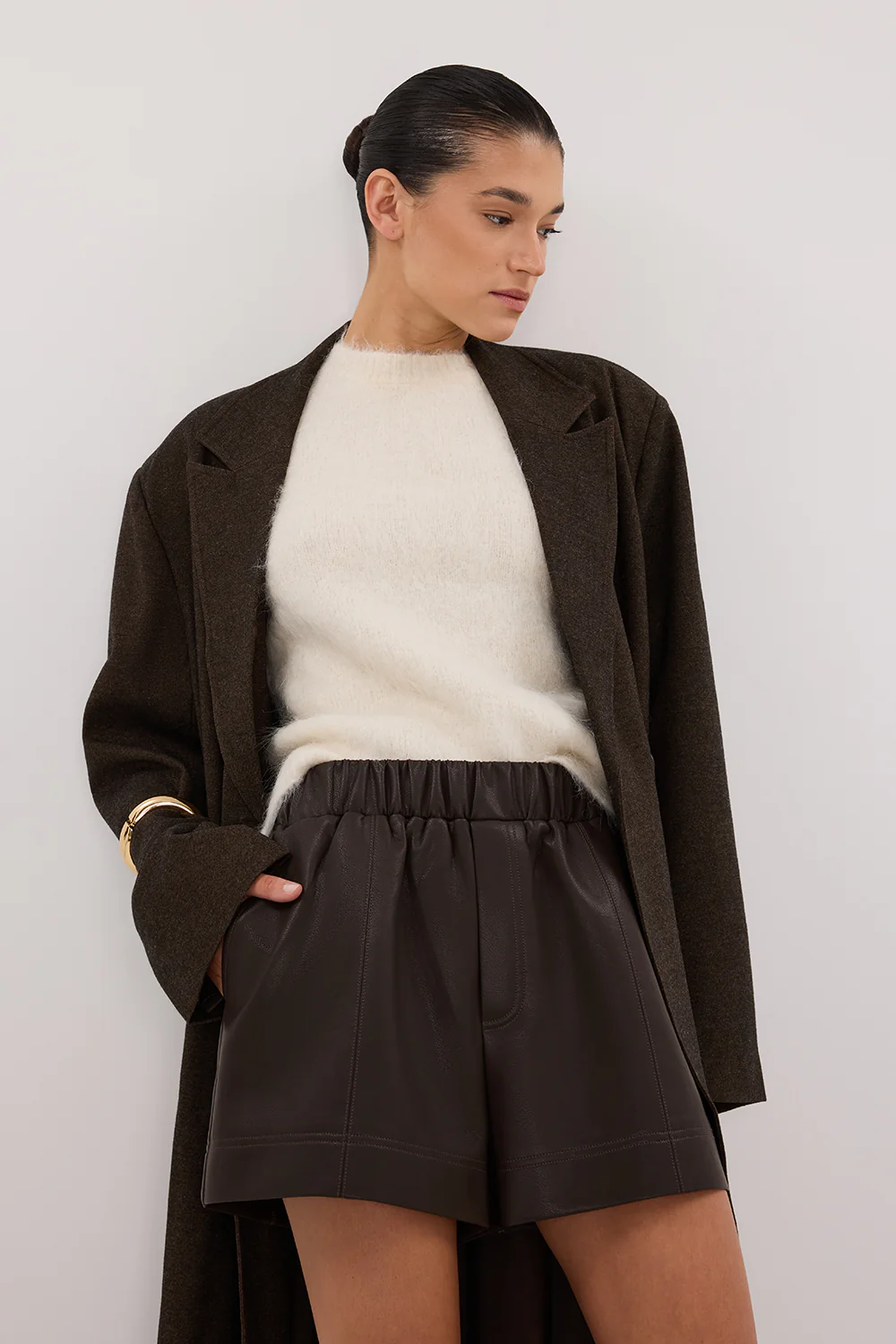 MONTY CHOC FAUX LEATHER SHORT - Image 2