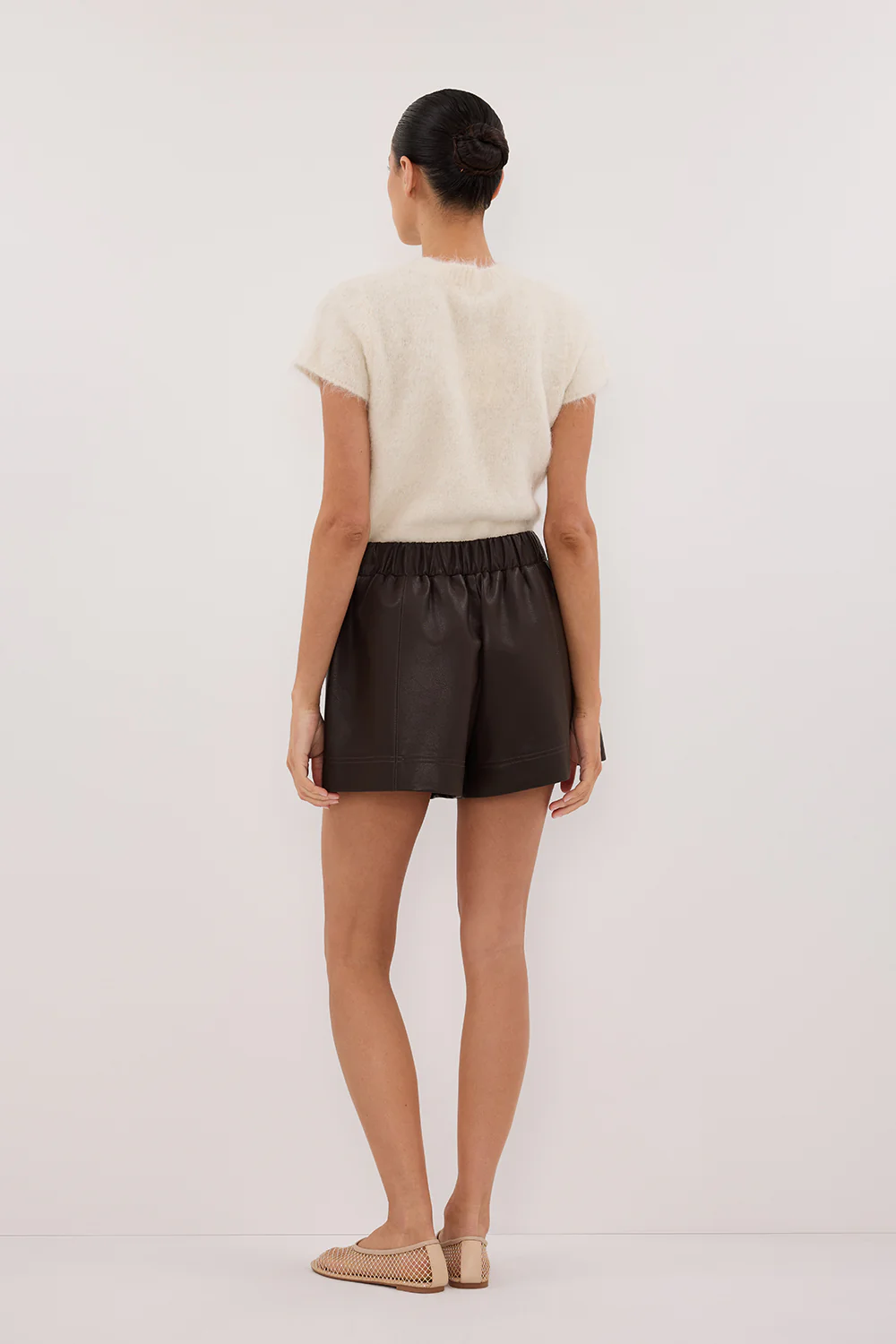 MONTY CHOC FAUX LEATHER SHORT - Image 4