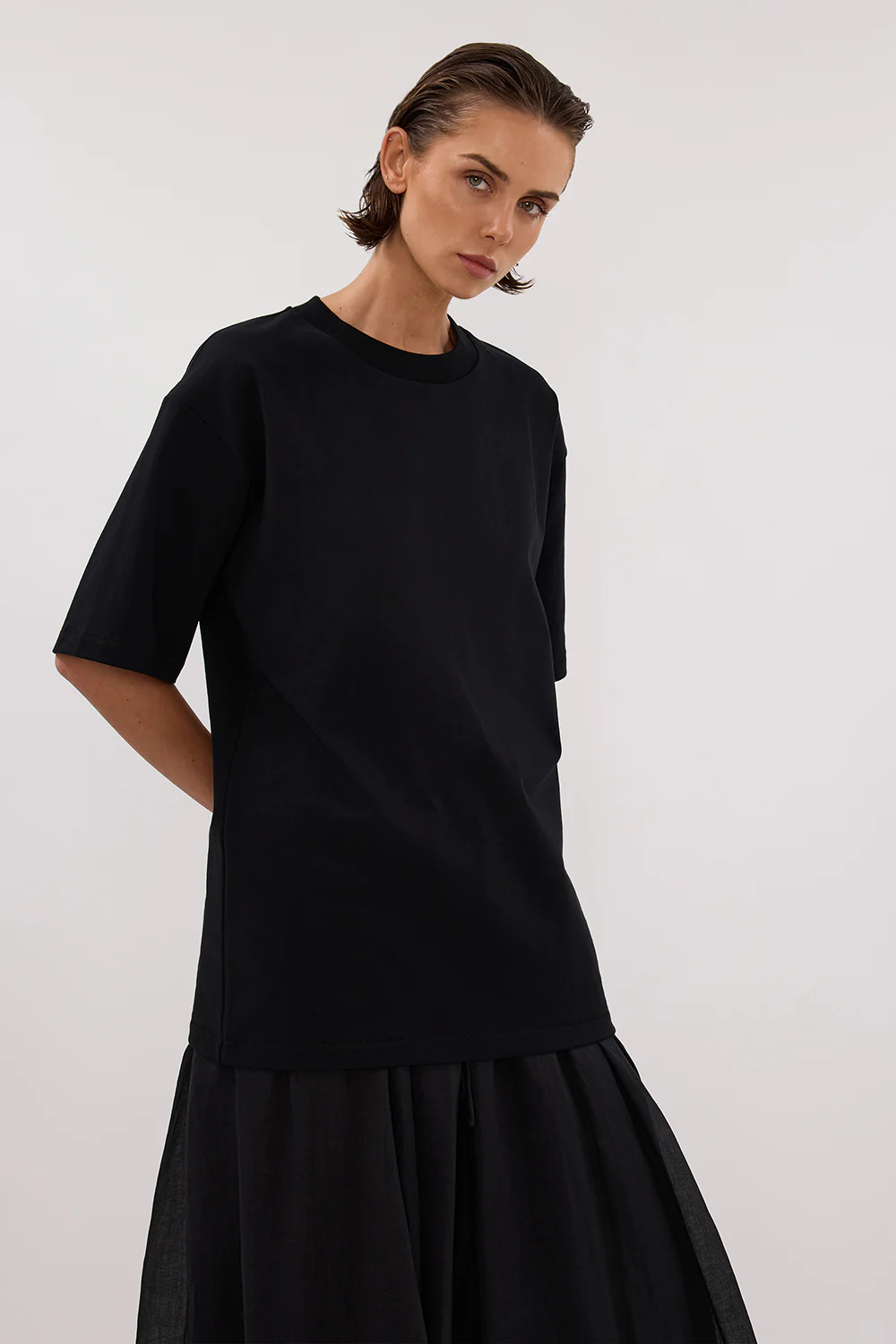 NOAH BLACK LONGLINE TEE - Image 2