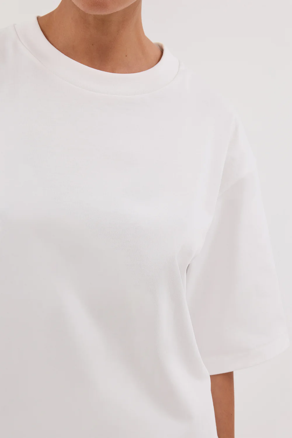 NOAH WHITE LONGLINE TEE - Image 5