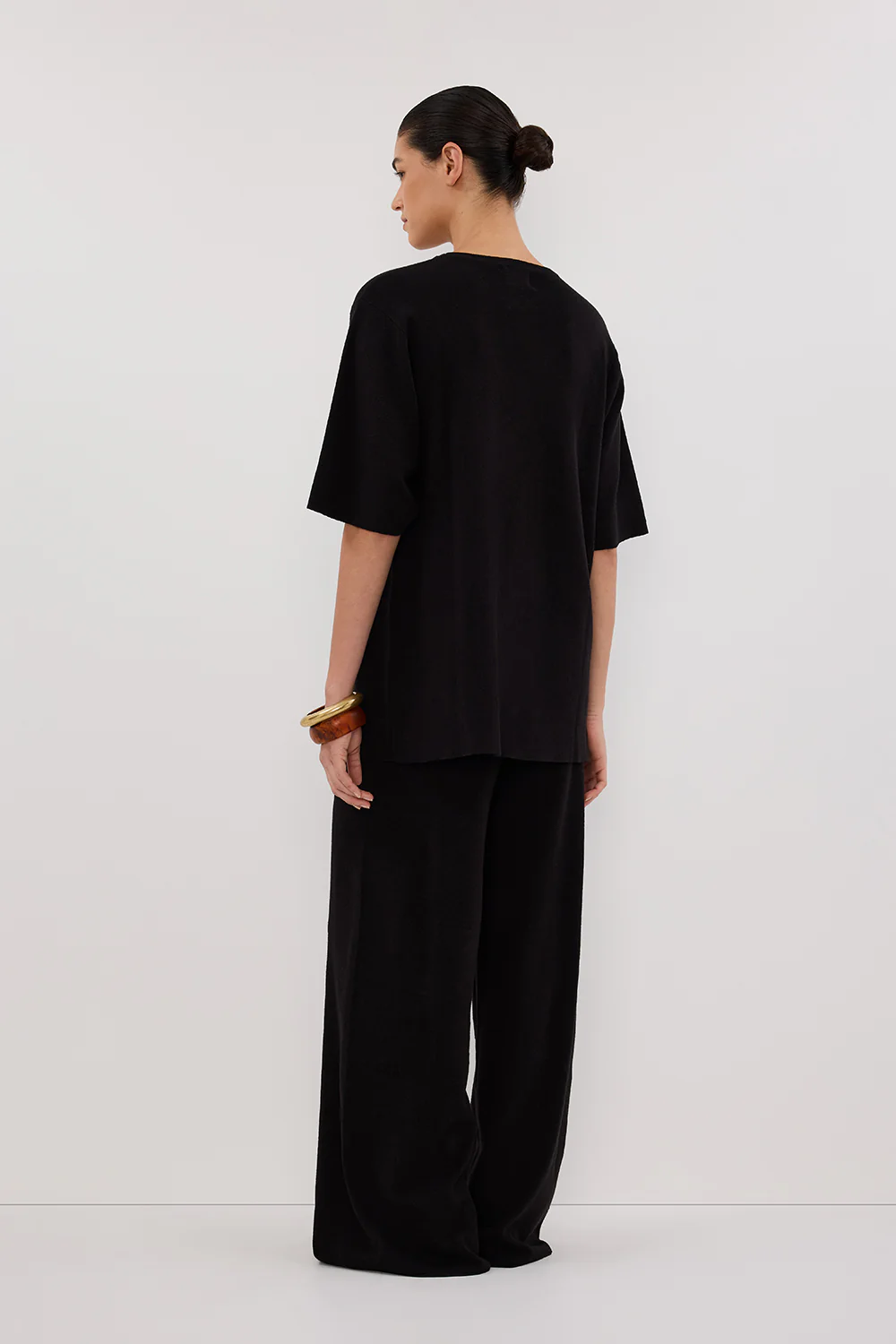 OLIVIA BLACK OVERSIZED KNIT TEE - Image 4