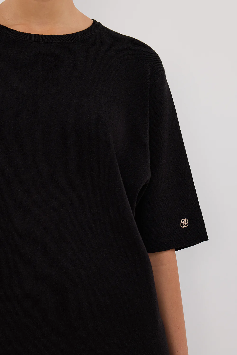 OLIVIA BLACK OVERSIZED KNIT TEE - Image 6
