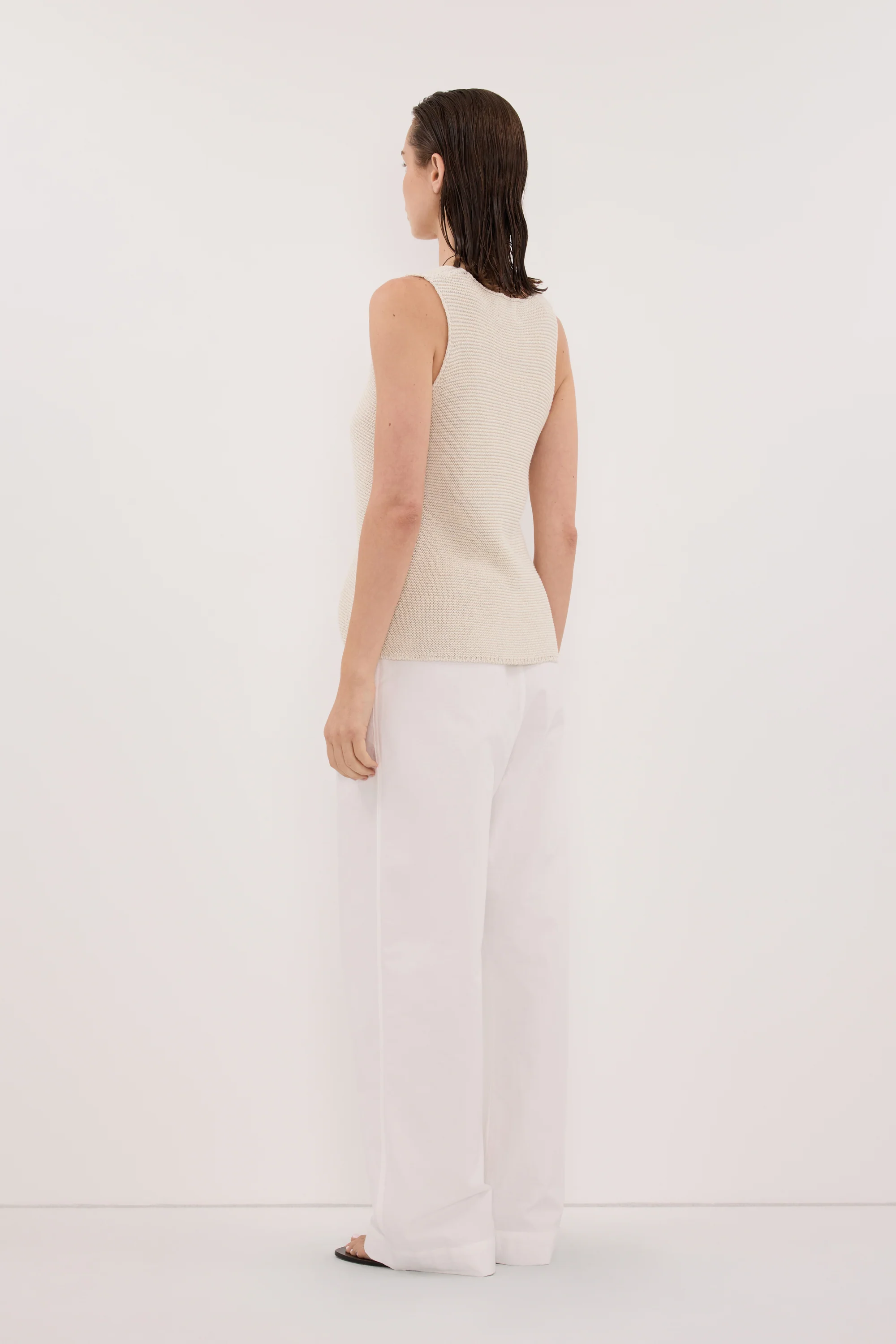 PEARL NATURAL SLEEVELESS SCOOP KNIT TOP - Image 7