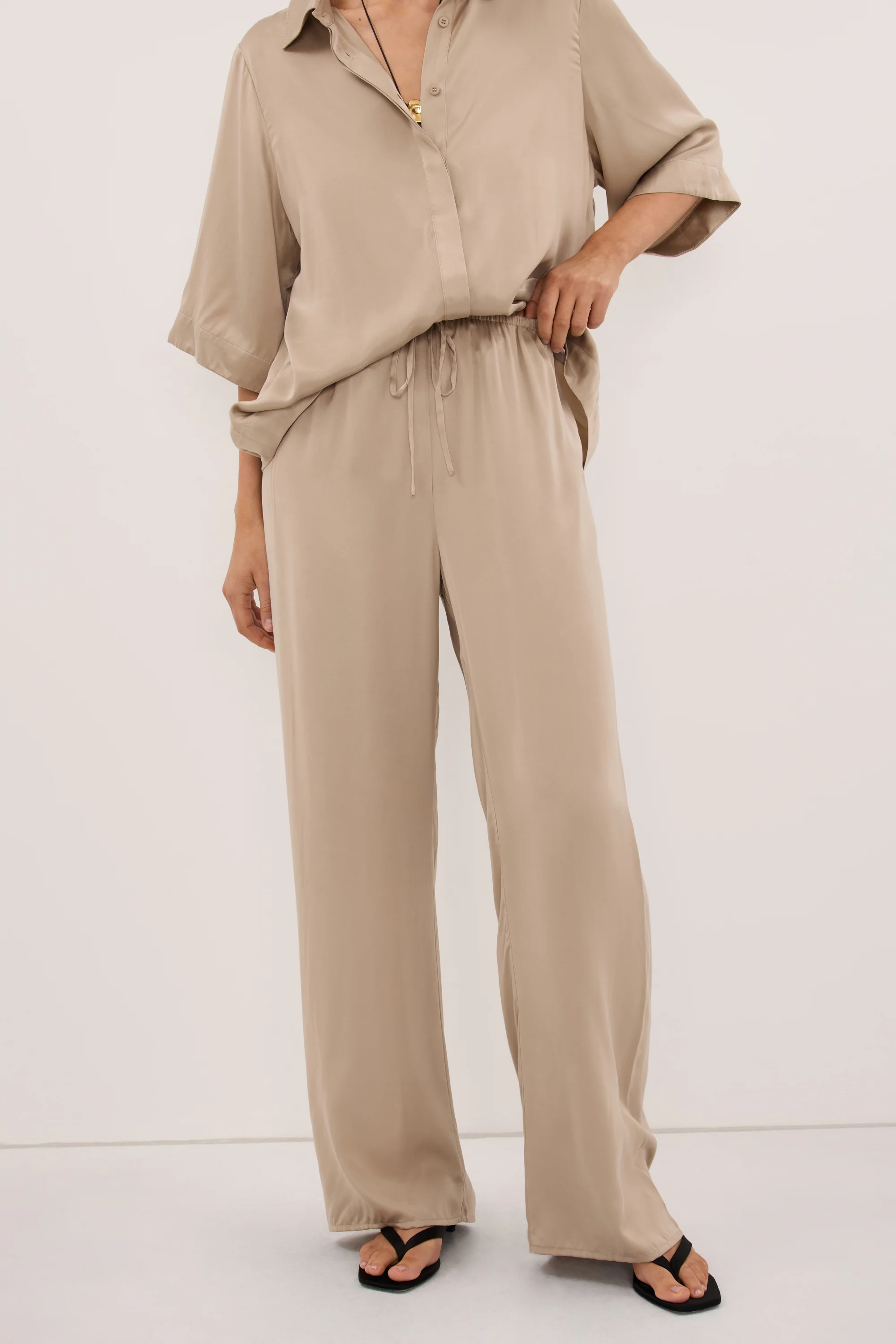 PERCY GOLD SILK PANT - Image 2