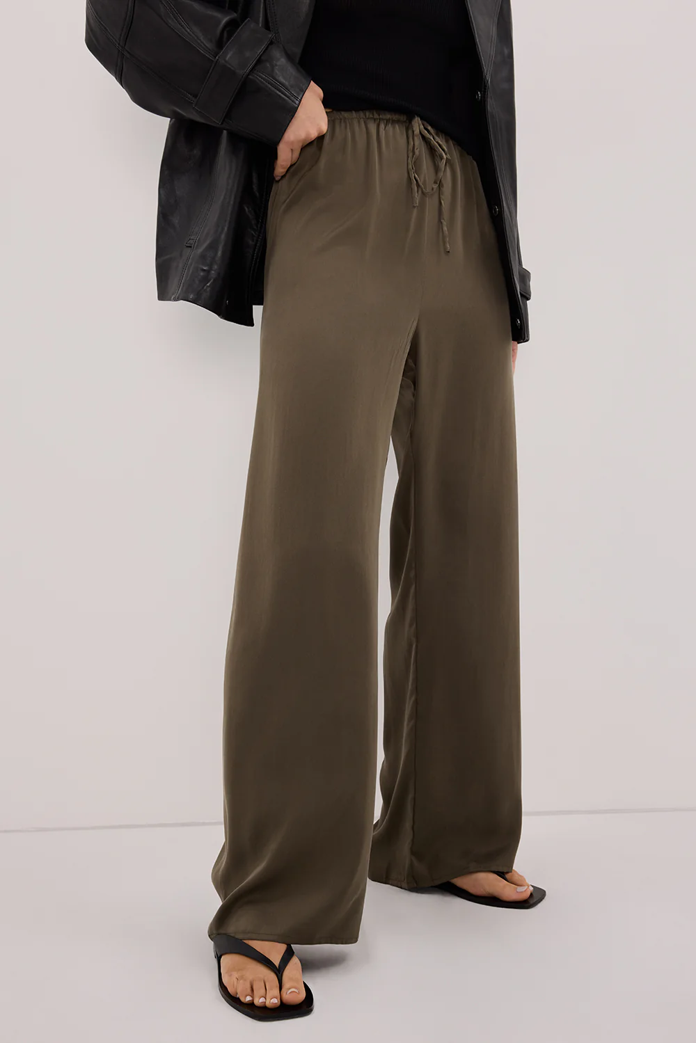 PERCY OLIVE SILK PANT - Image 2