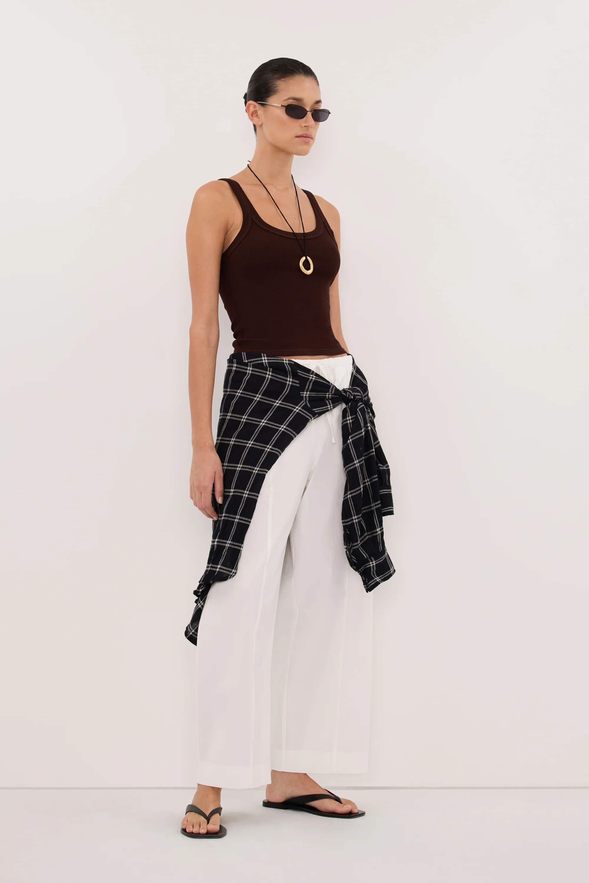 PHOEBE BURNT CHOC SCOOP NECK TANK TOP - Image 3