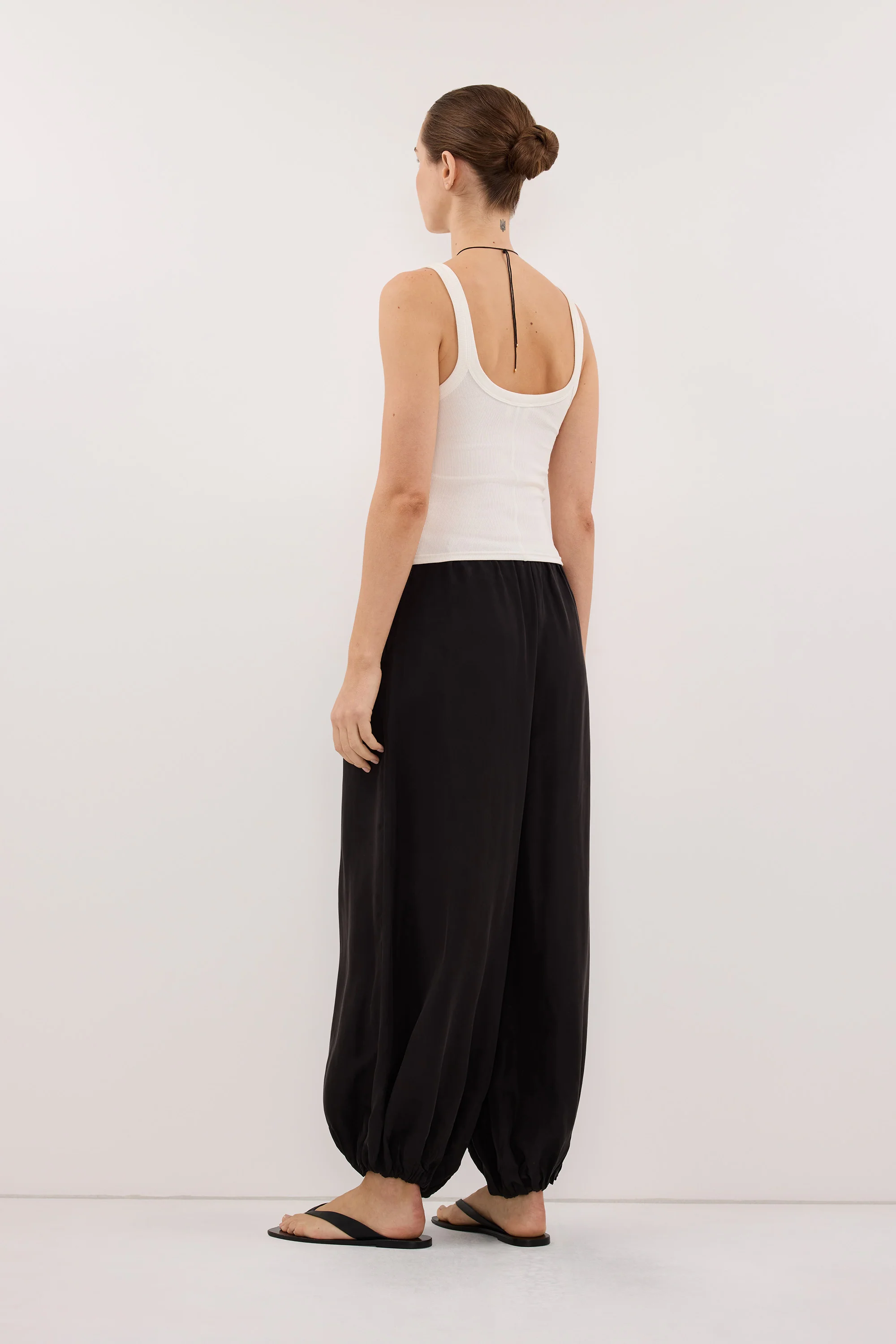 PHOEBE OFF WHITE SCOOP NECK TANK TOP - Image 4