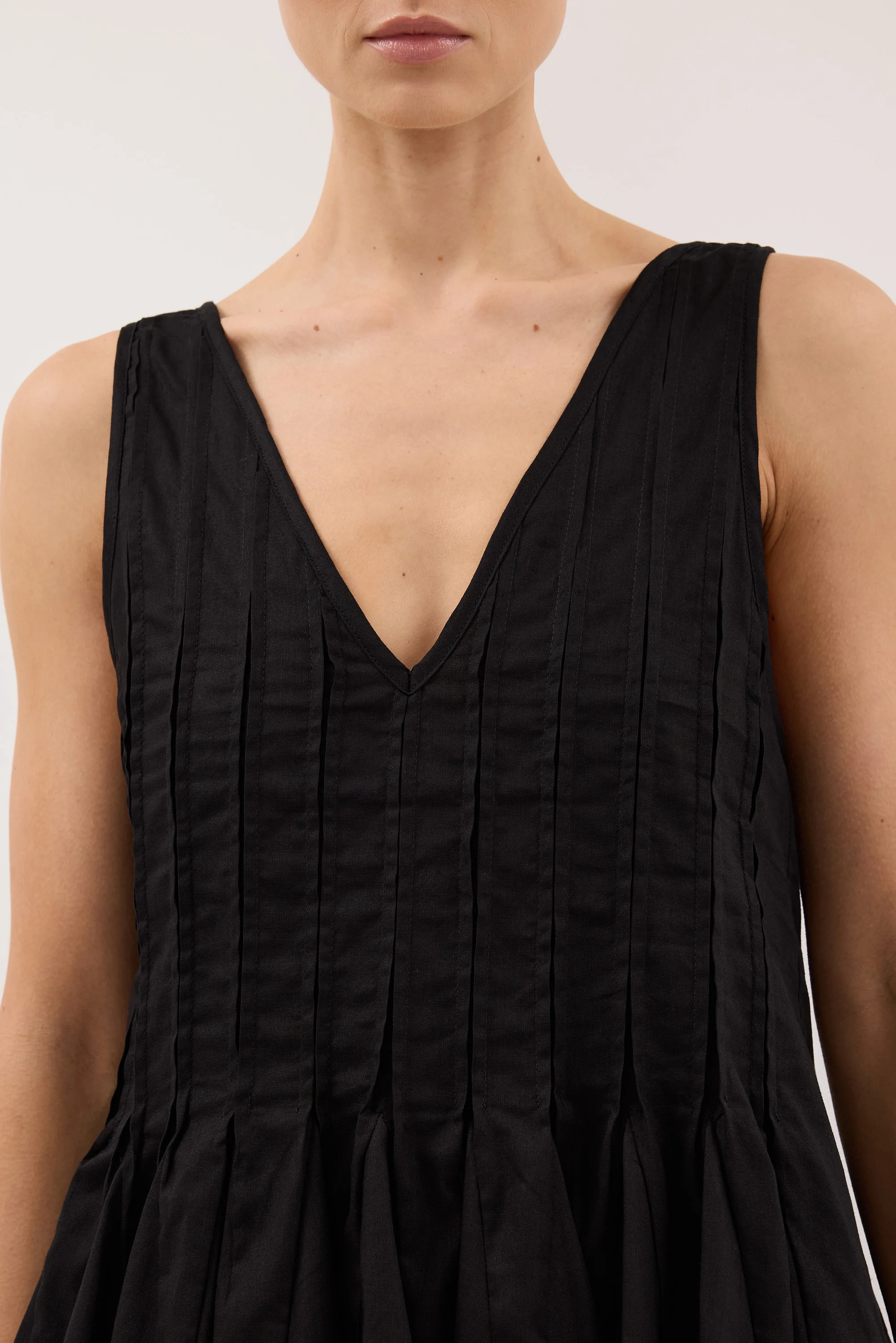 PIXIE BLACK LINEN GODET TOP - Image 5