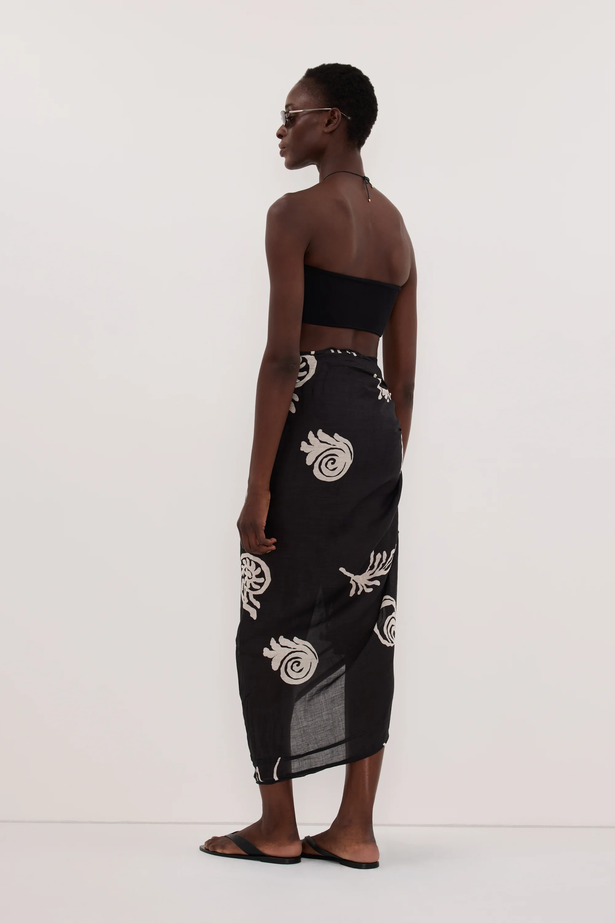 POSITANO BLACK RAMIE SARONG - Image 4