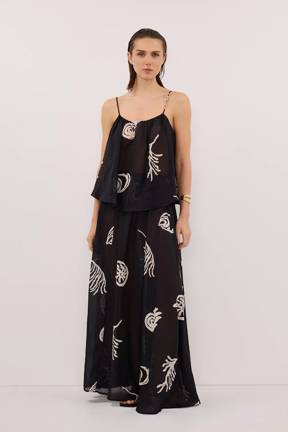 POSITANO BLACK SLEEVELESS RAMIE TOP