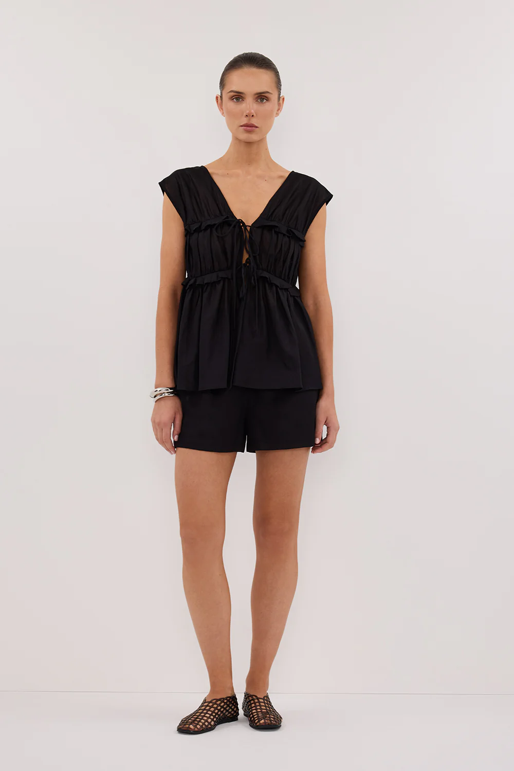 QUINN BLACK LINEN RUFFLE TOP
