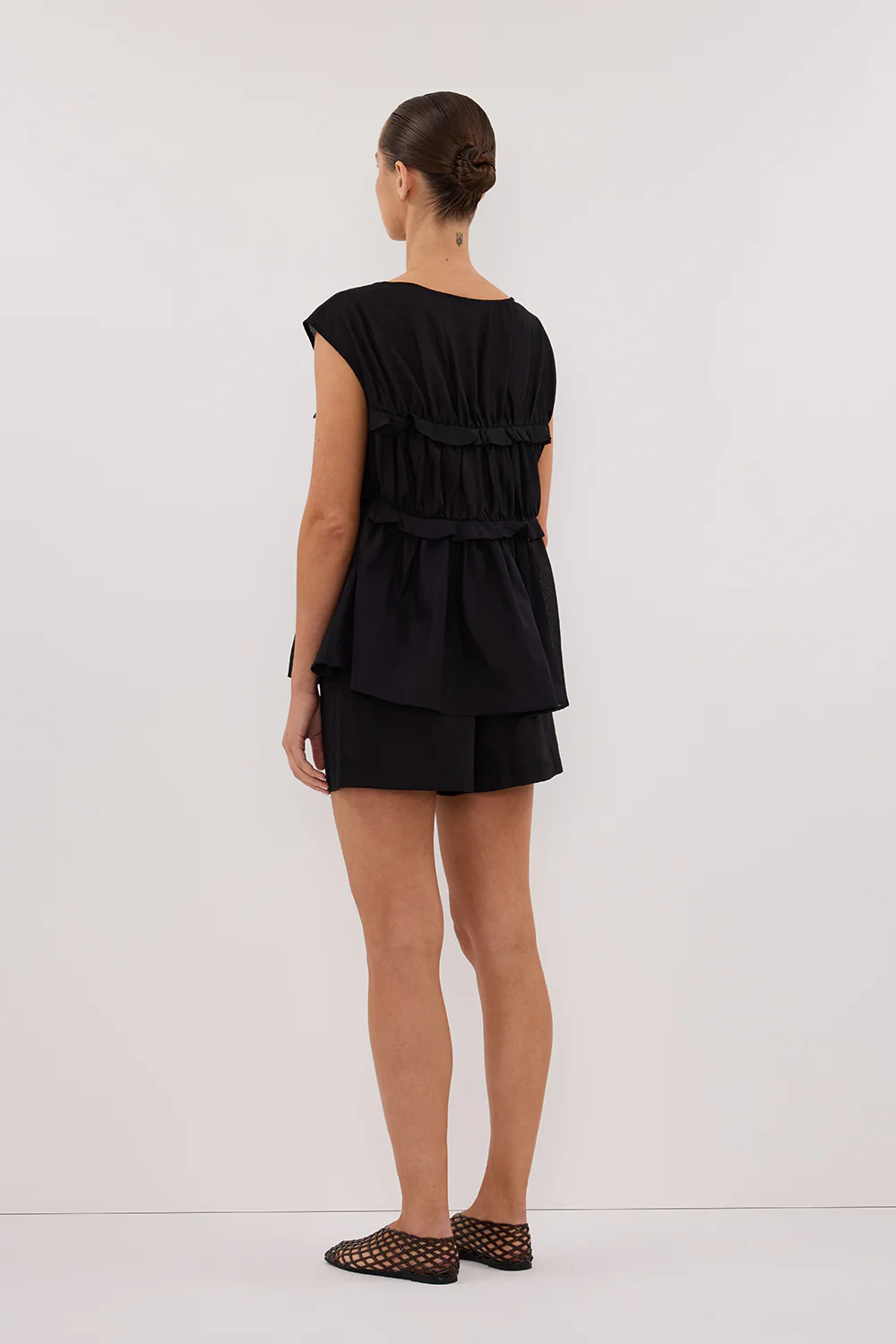 QUINN BLACK LINEN RUFFLE TOP - Image 4