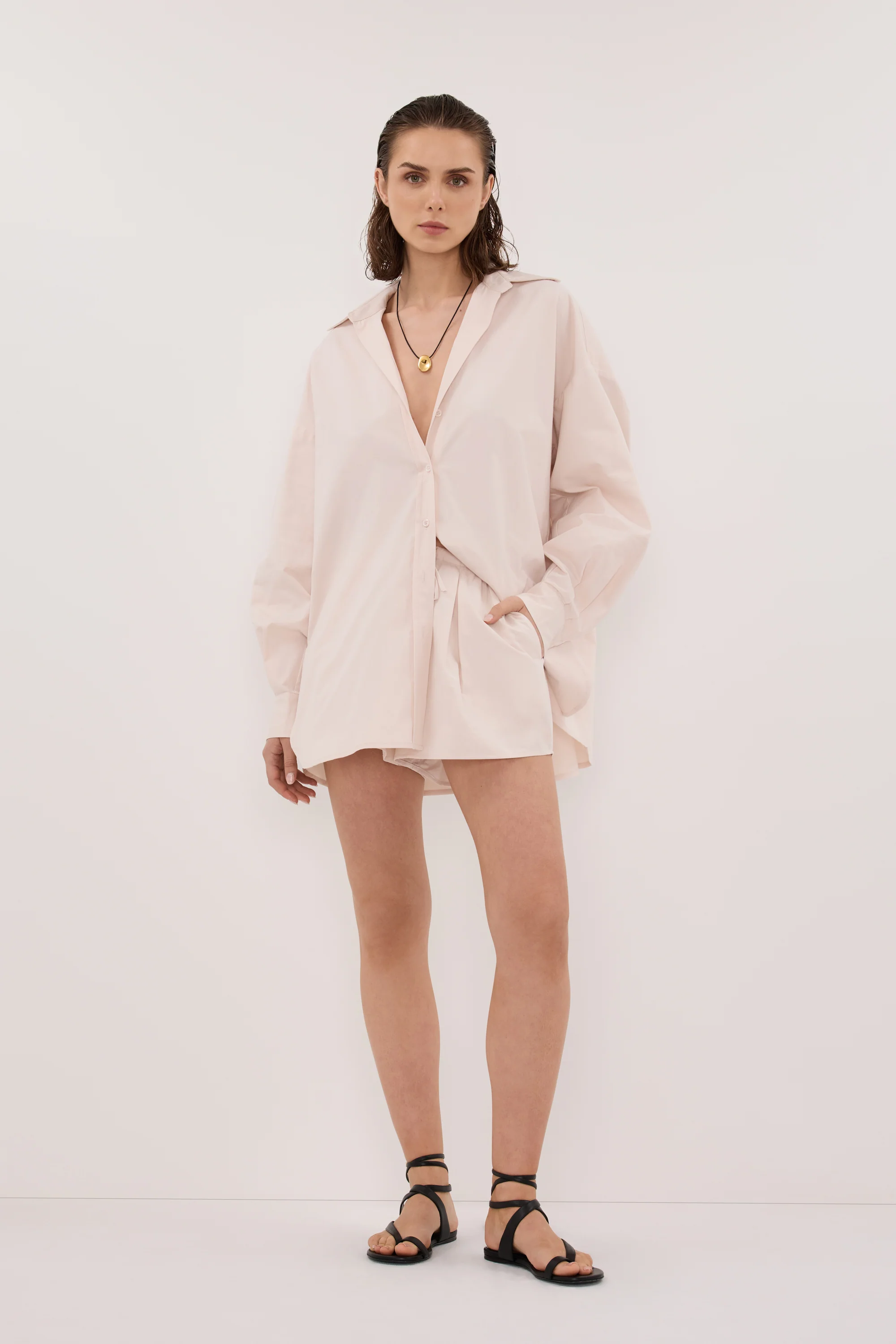 RAQUEL POWDER POPLIN SHORT