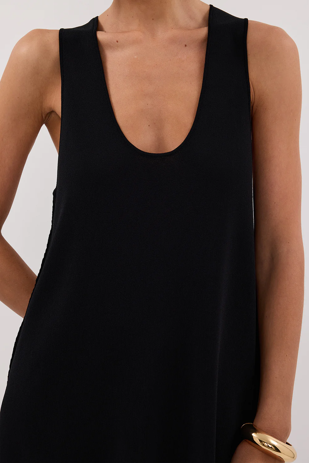 RAY BLACK SCOOP LONGLINE KNIT TOP - Image 5