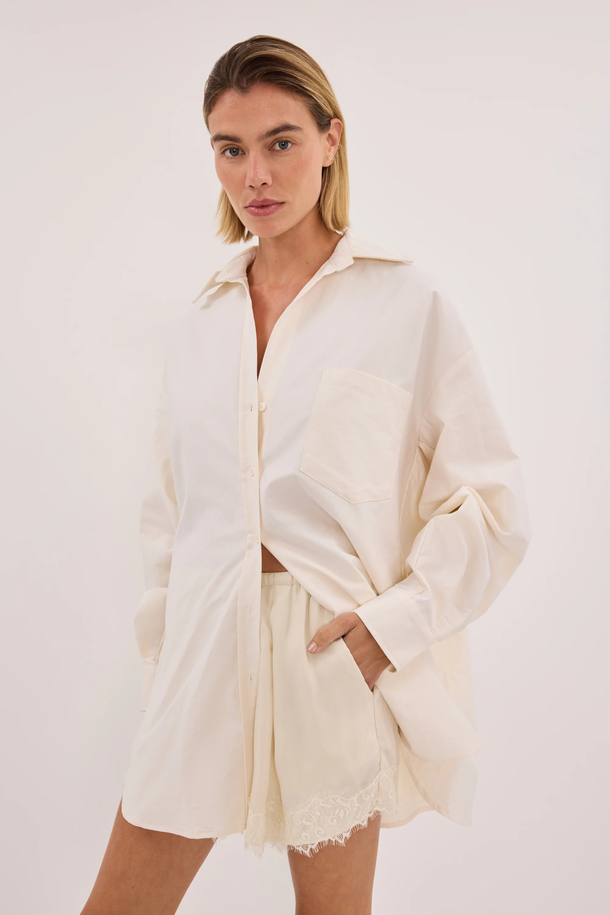 RHEA 2.0 CREAM OVERSIZED COTTON SHIRT - Image 2