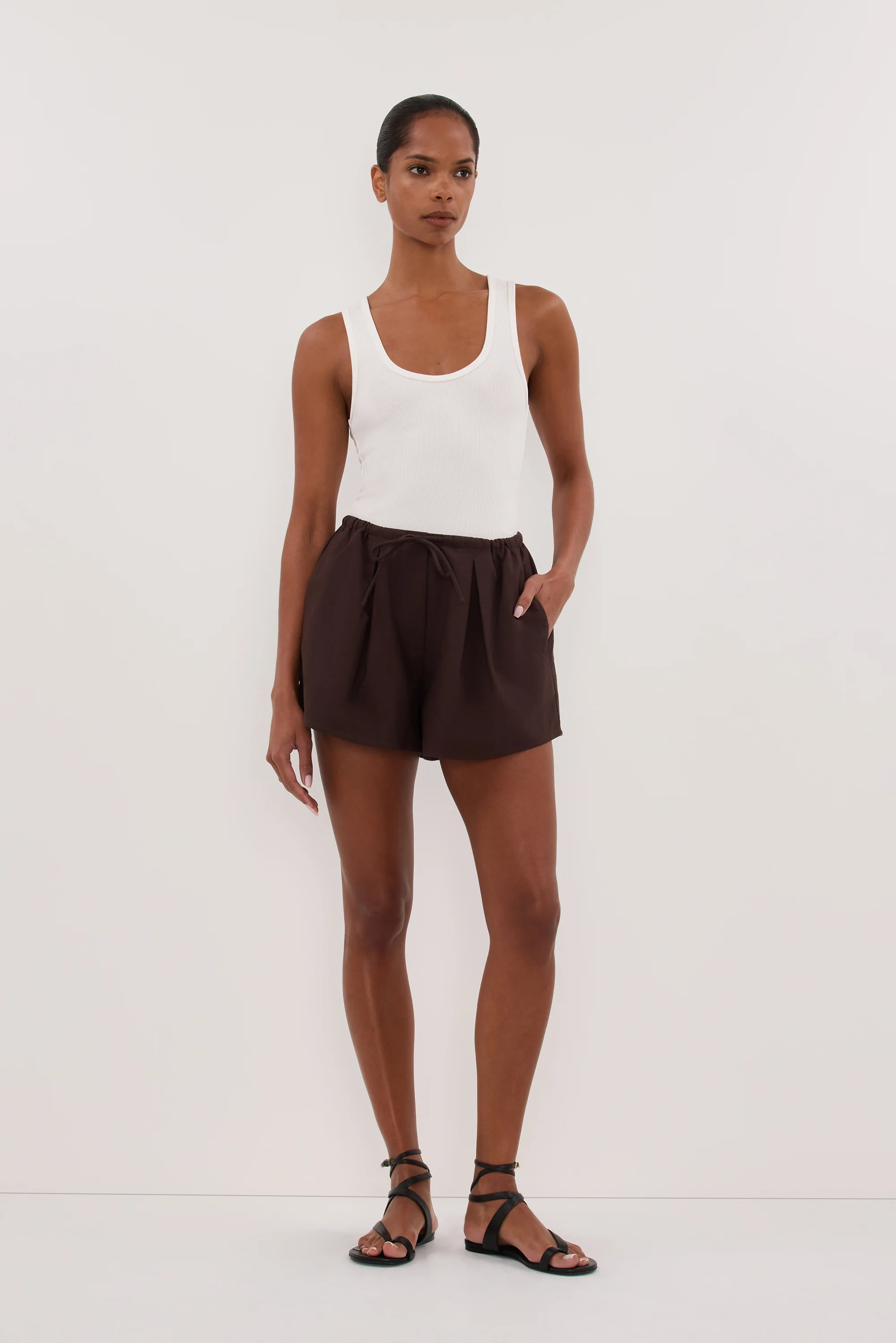 RHEA BURNT CHOC COTTON DRAWSTRING SHORT - Image 5