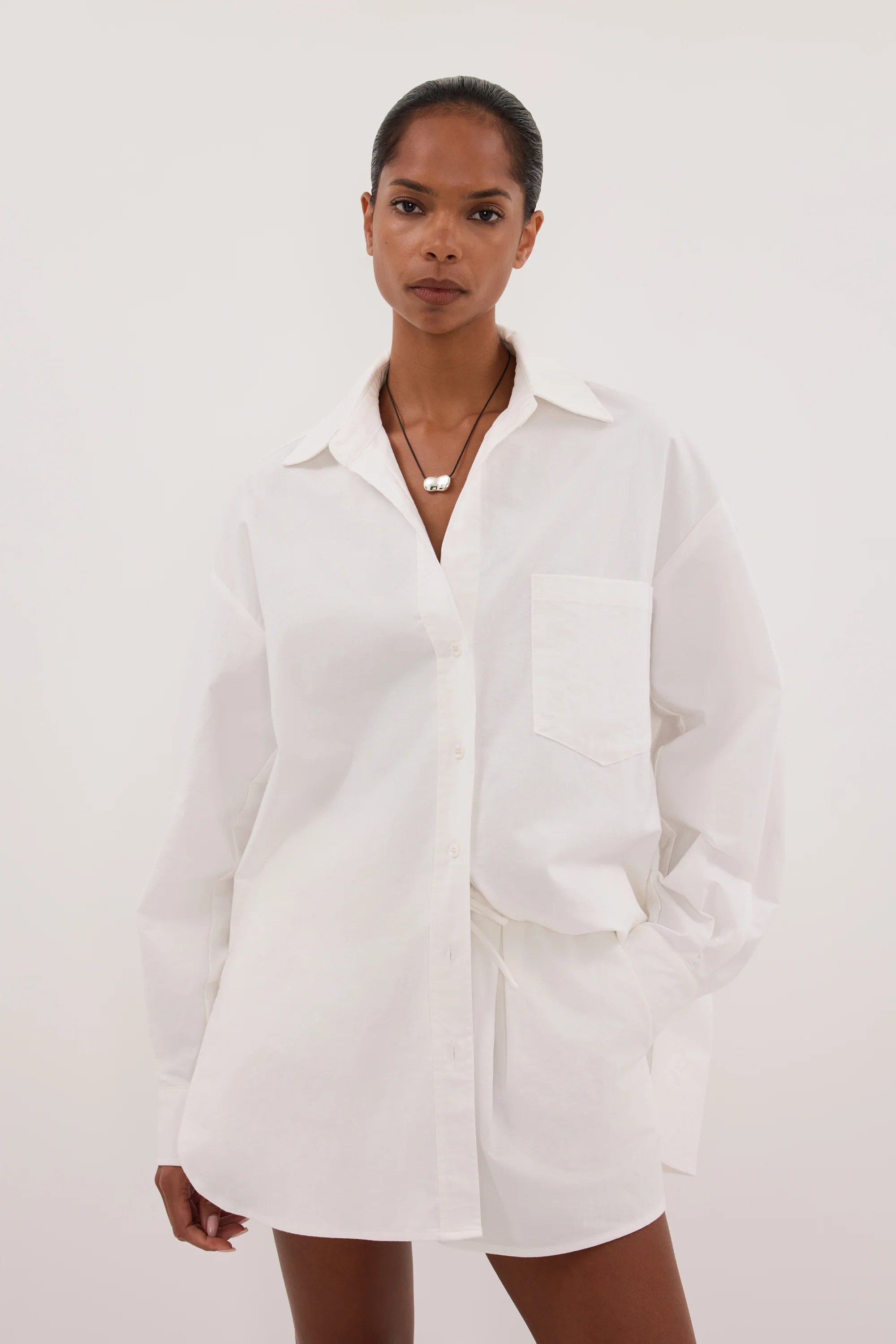 RHEA WHITE COTTON DRAWSTRING SHORT - Image 2