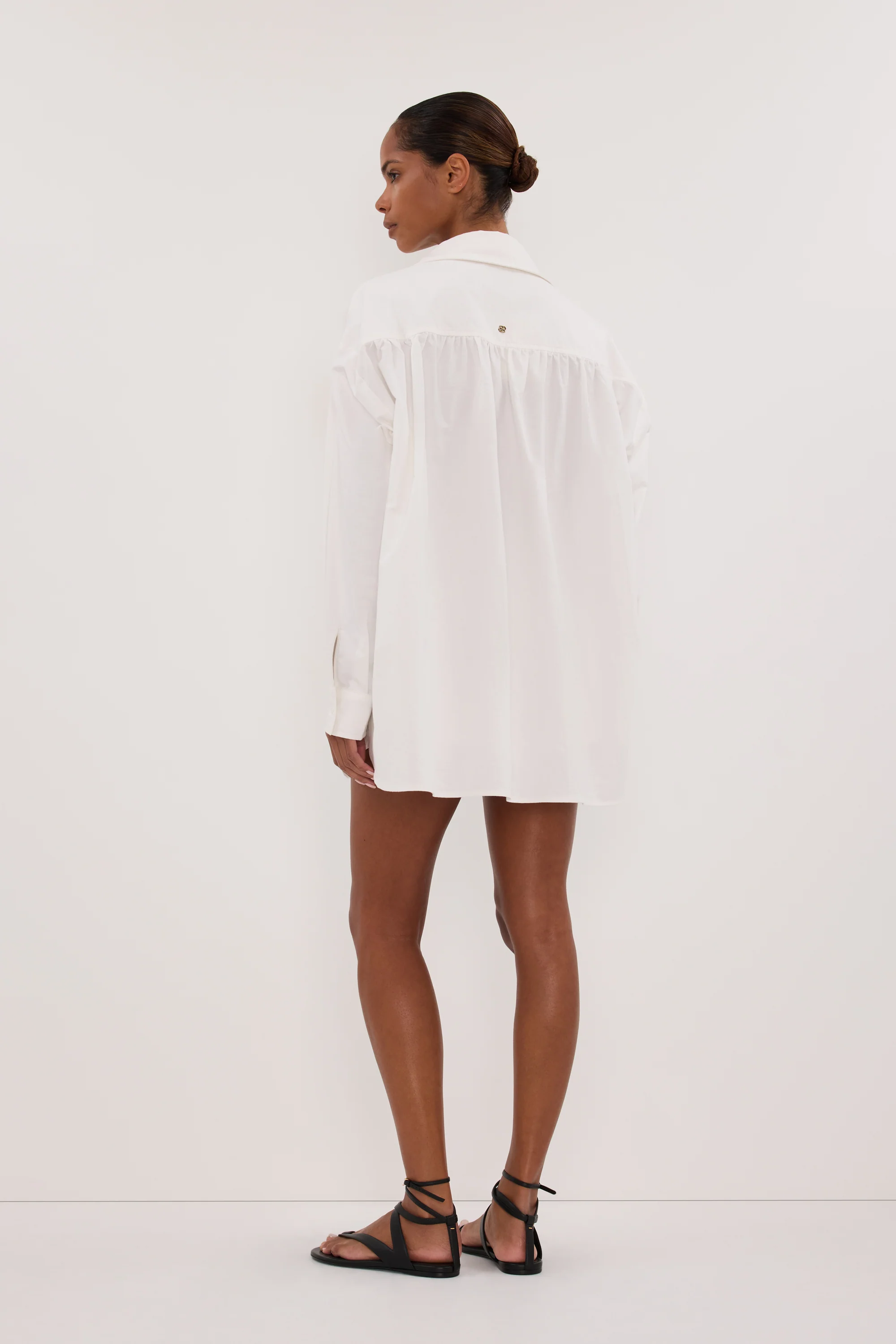 RHEA WHITE COTTON DRAWSTRING SHORT - Image 4