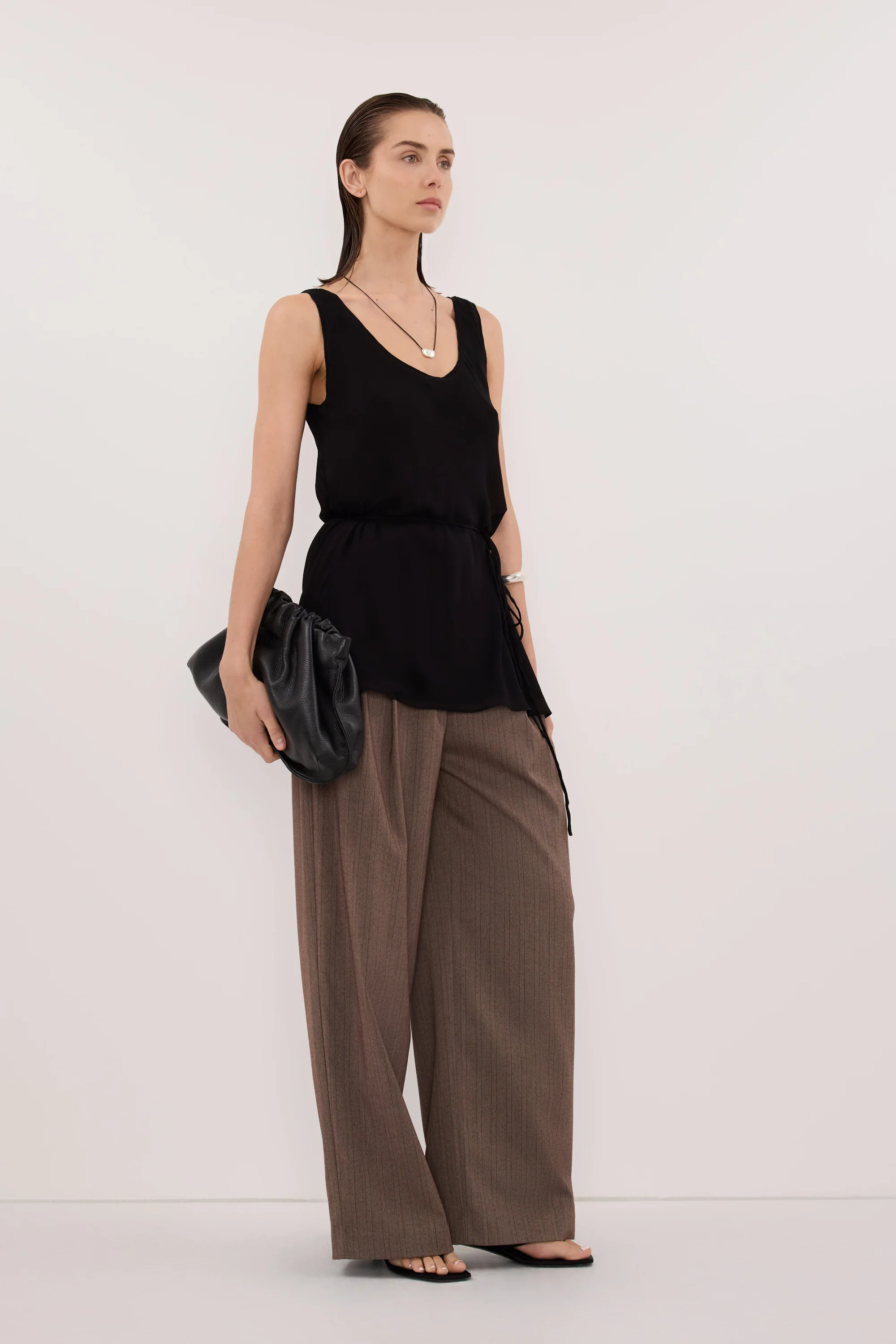 RUDI BLACK SLEEVELESS CAMI TOP - Image 3