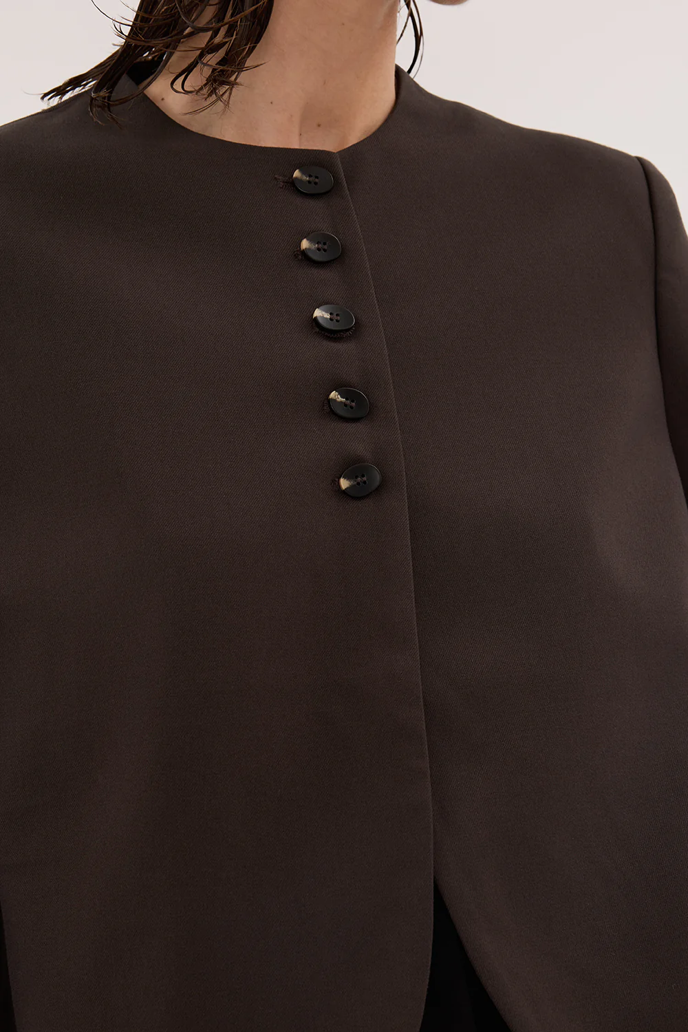 RYAN BITTER CHOC OVERSIZED CROPPED BLAZER - Image 4