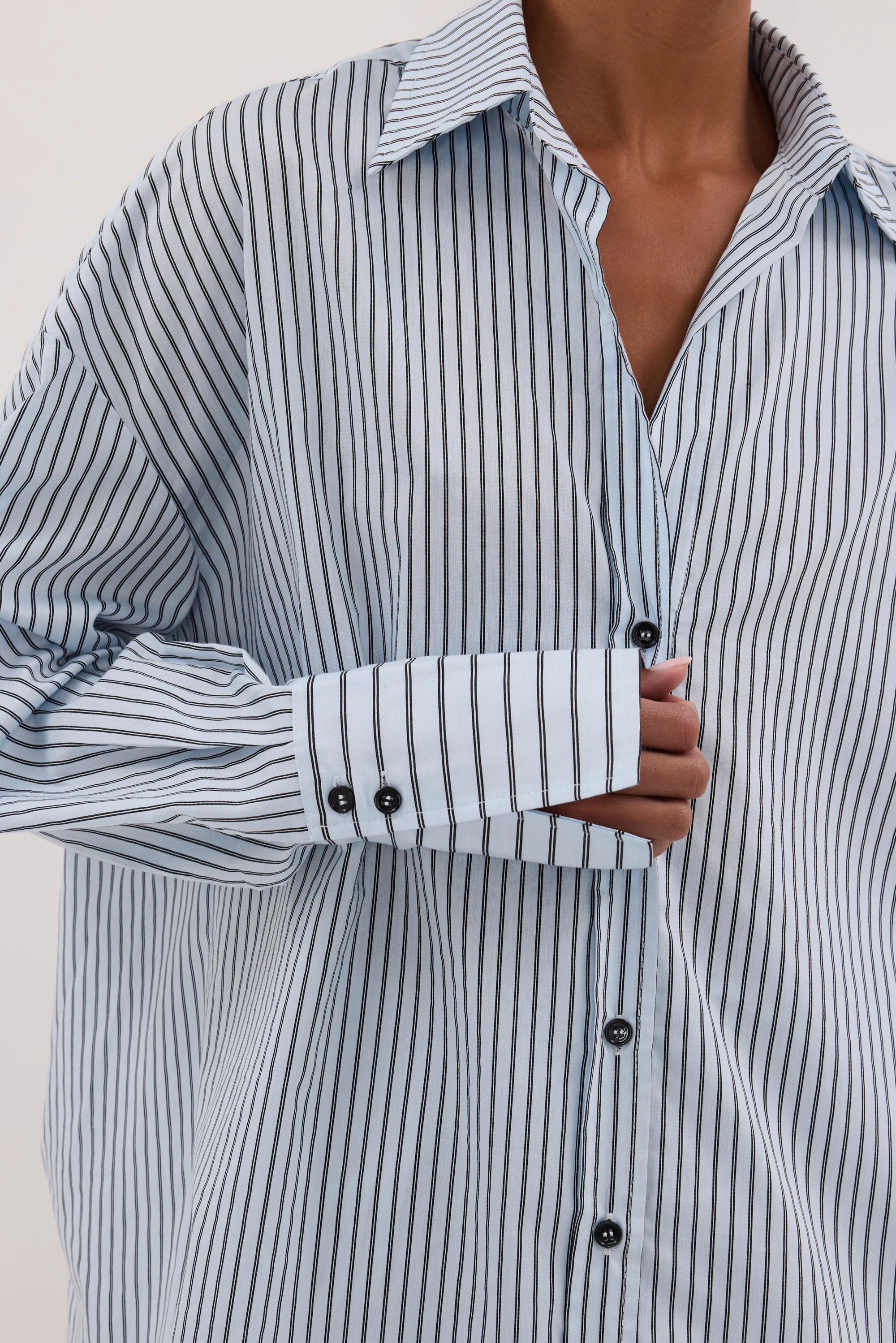 SABLE ICE BLUE OVERSIZED SILK BLEND SHIRT - Image 5