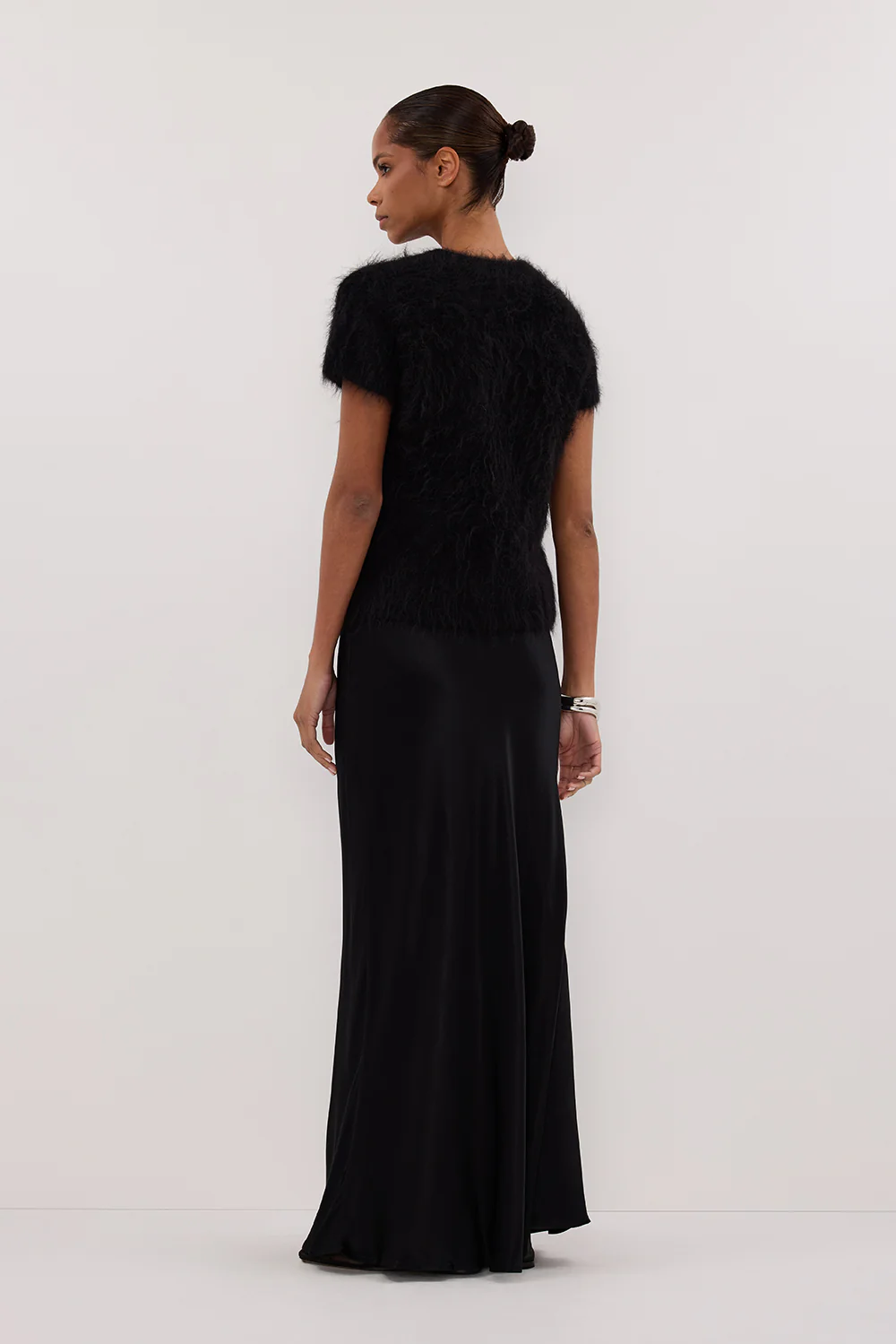 SALMA BLACK CAP SLEEVE KNIT TOP - Image 4