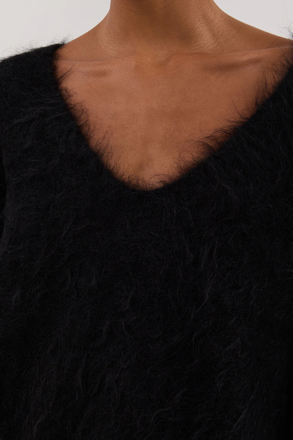 SALMA BLACK V NECK JUMPER - Image 5